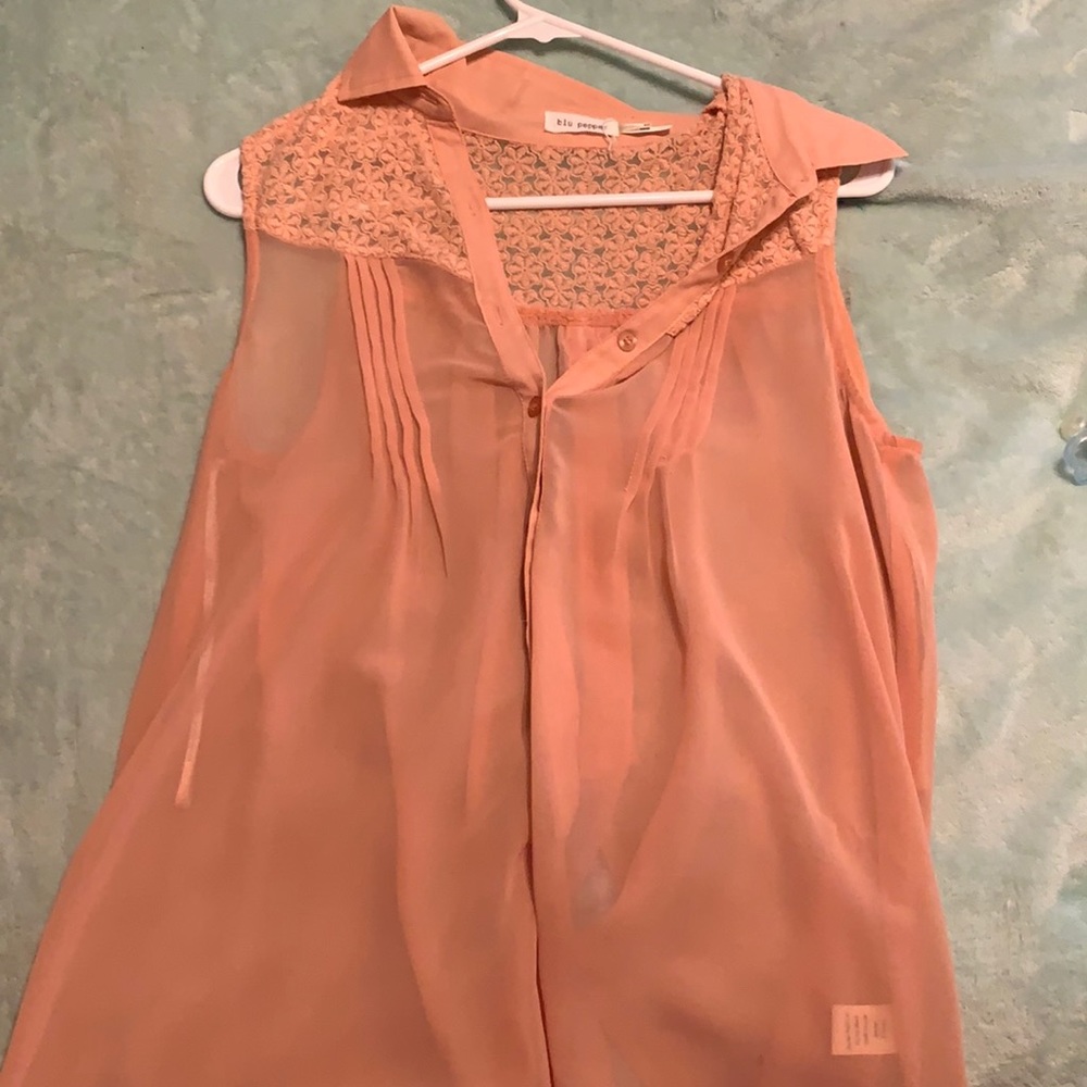 BLU pepper Buttoned down tank